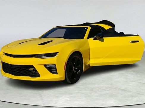 Used 2018 Chevrolet Camaro SS image 10