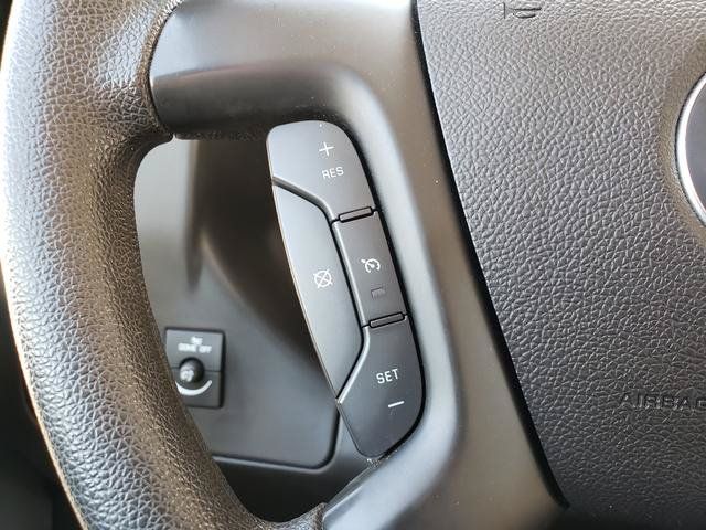 Used 2014 Chevrolet Express 1500 RWD image 19