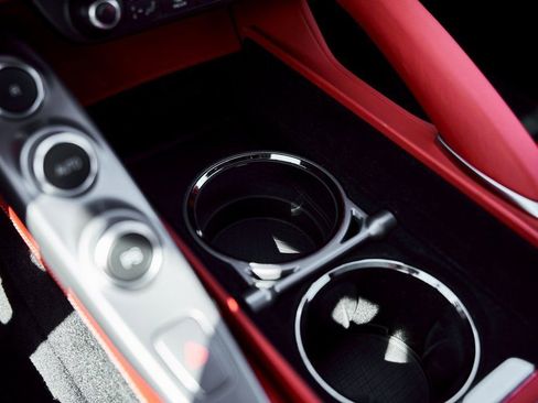 Used 2020 Ferrari GTC4Lusso AWD/4WD image 69