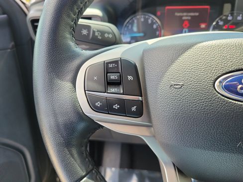 Used 2022 Ford Explorer XLT RWD image 28