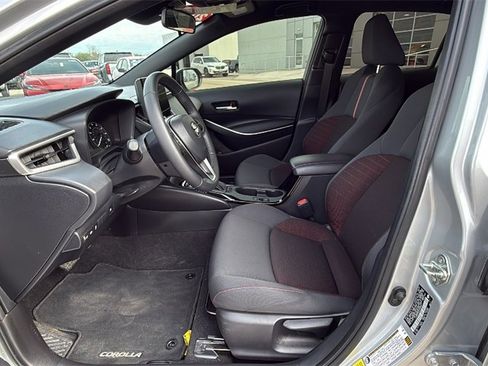 Used 2025 Toyota Corolla SE image 11