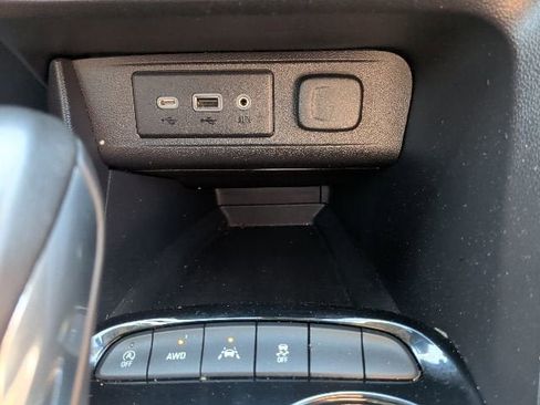 Certified 2023 Buick Encore GX Preferred w/ Cold Weather Comfort Package AWD/4WD image 20