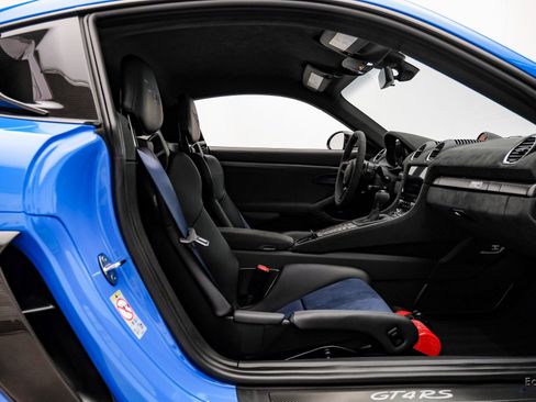 Used 2024 Porsche 718 Cayman GT4 RS RWD image 43