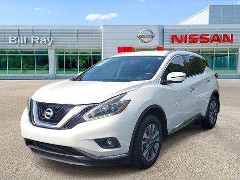 Used 2018 Nissan Murano SL w/ Cargo Package FWD image 2