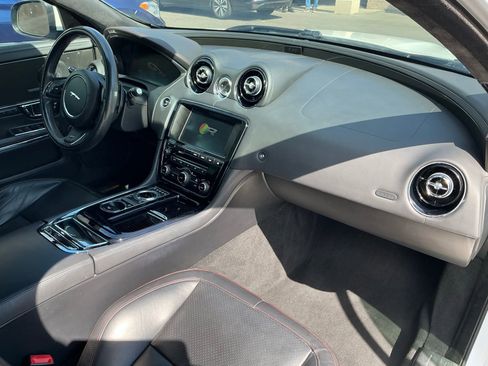 Used 2015 Jaguar XJ R LWB image 8