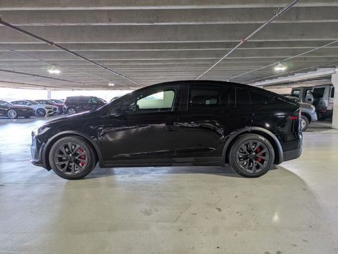 Used 2023 Tesla Model X Plaid image 9