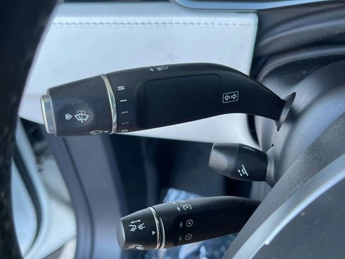 Used 2017 Tesla Model X 75D image 26