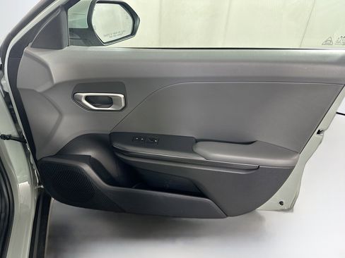 Used 2025 Kia K4 LXS image 30