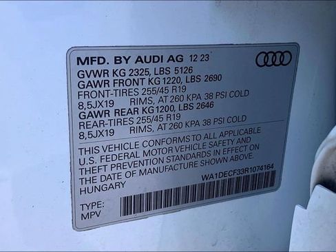 Used 2024 Audi Q3 2.0T Premium image 33