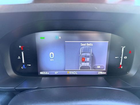 Used 2025 Ford Maverick XL image 33