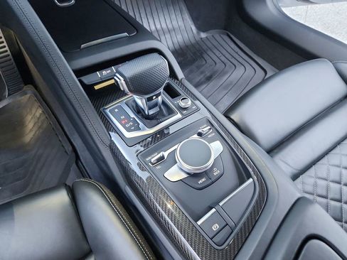 Used 2018 Audi R8 V10 plus image 28
