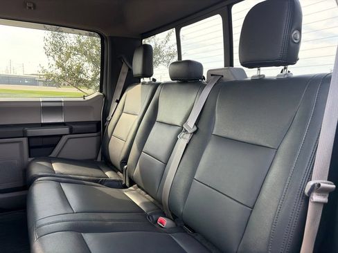Used 2015 Ford F150 XLT w/ Equipment Group 302A Luxury AWD/4WD image 38