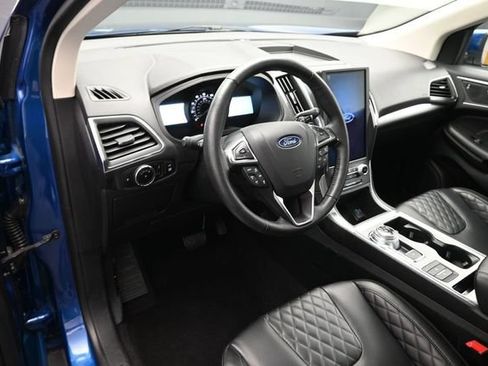 Certified 2024 Ford Edge Titanium w/ Equipment Group 301A AWD/4WD image 9