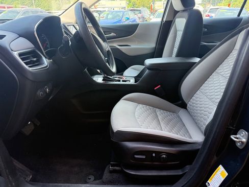Used 2021 Chevrolet Equinox LS AWD/4WD image 10