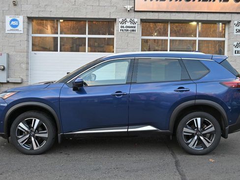 Used 2023 Nissan Rogue Platinum w/ Platinum Premium Package image 6