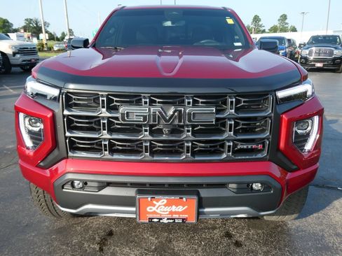Used 2026 GMC Canyon AT4 w/ Technology Plus Package AWD/4WD image 10