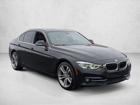 Used 2017 BMW 330i Sedan RWD image 3