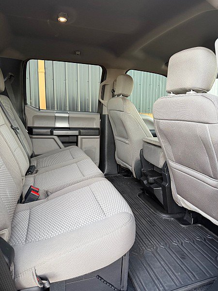 Used 2020 Ford F350 XLT w/ XLT Premium Package AWD/4WD image 9