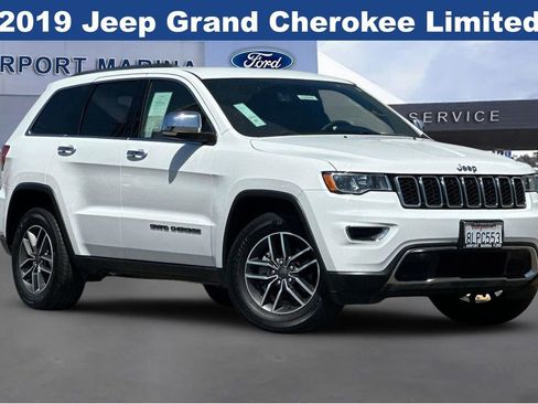 Used 2019 Jeep Grand Cherokee Limited RWD image 2