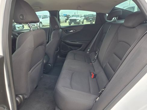 Used 2022 Chevrolet Malibu LS FWD image 13