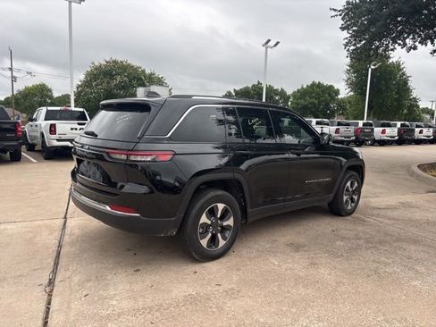 Certified 2022 Jeep Grand Cherokee Limited 4xe w/ Luxury Tech Group II AWD/4WD image 5