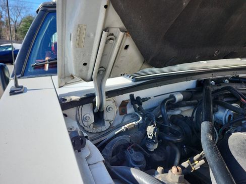 Used 1991 Ford Mustang LX image 27