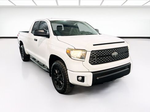 Used 2021 Toyota Tundra SR5 w/ SX Package RWD image 3