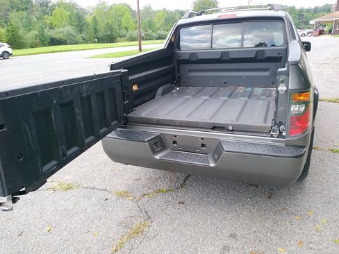 Used 2008 Honda Ridgeline RT image 11