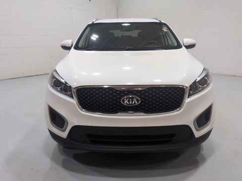 Used 2018 Kia Sorento AWD image 8