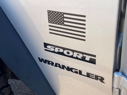 Used 2010 Jeep Wrangler Sport image 29