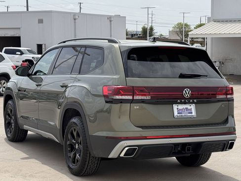 New 2026 Volkswagen Atlas Peak Edition AWD/4WD image 5