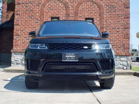 Used 2018 Land Rover Range Rover Sport HSE image 2