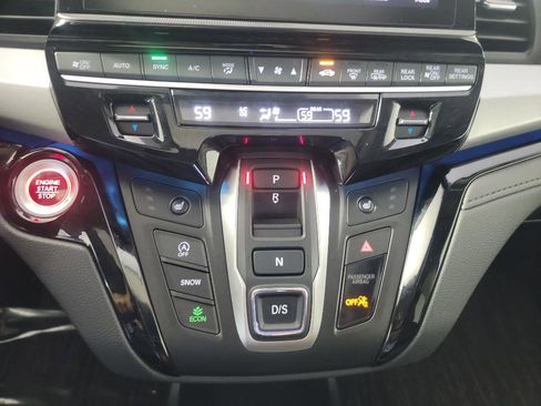 Certified 2025 Honda Odyssey Touring image 34