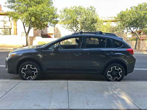 Used 2016 Subaru Crosstrek 2.0i Premium AWD/4WD image 5