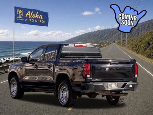 Used 2023 Chevrolet Colorado W/T RWD image 3
