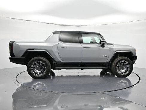 New 2025 GMC Hummer EV 3X image 4