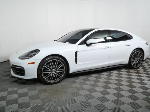 Certified 2022 Porsche Panamera 4 image 2