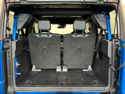 Used 2021 Ford Bronco Black Diamond AWD/4WD image 19