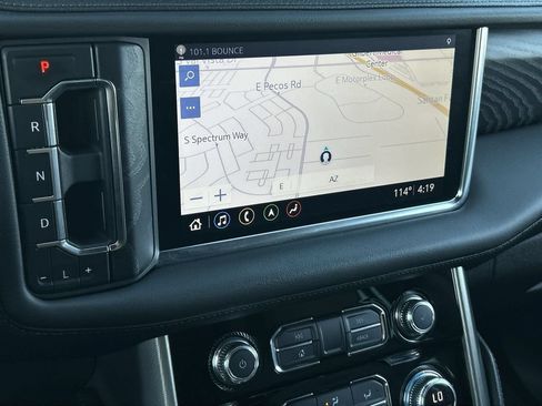 Used 2021 GMC Yukon Denali AWD/4WD image 14