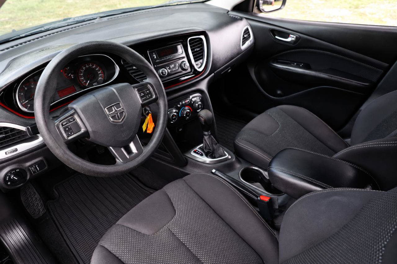 Used 2016 Dodge Dart SXT FWD image 2