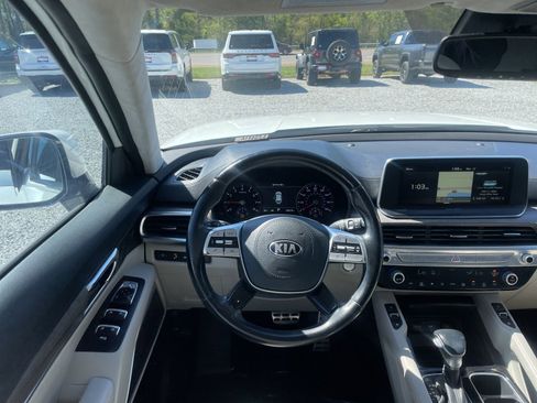 Used 2020 Kia Telluride SX w/ SX Prestige Package image 11