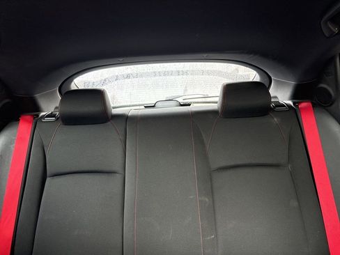 Used 2018 Honda Civic Type R image 9