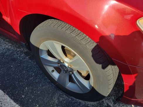 Used 2010 Dodge Caliber SXT FWD image 8