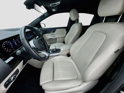 Used 2025 Mercedes-Benz GLA 250 image 13