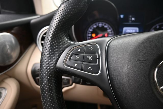 Used 2017 Mercedes-Benz GLC 300 4MATIC image 14