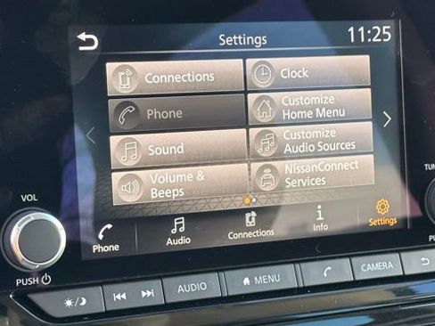 New 2025 Nissan Pathfinder SV w/ SV Premium Package image 41