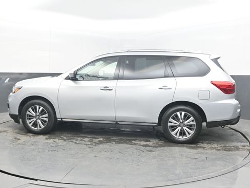 Used 2020 Nissan Pathfinder SL image 5