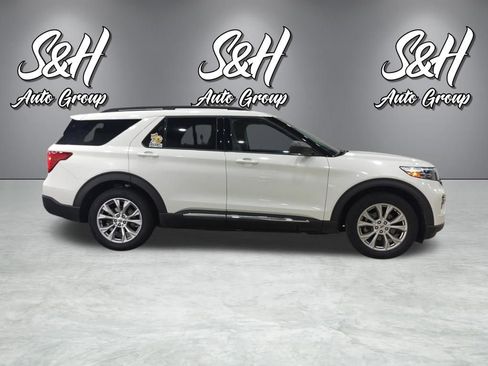 Used 2021 Ford Explorer XLT w/ Equipment Group 202A image 22