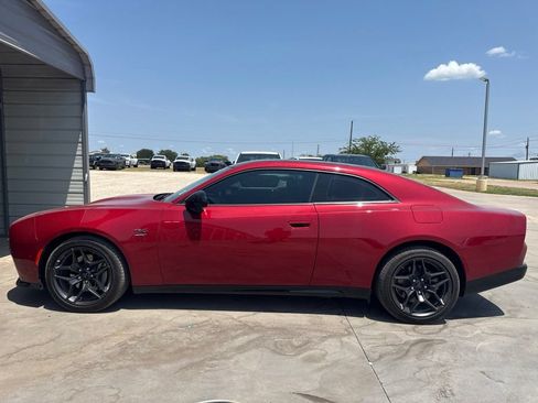 Used 2024 Dodge Charger Daytona R/T w/ Plus Group AWD/4WD image 4