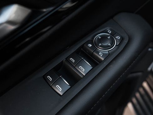 New 2026 Chevrolet Suburban High Country AWD/4WD image 19